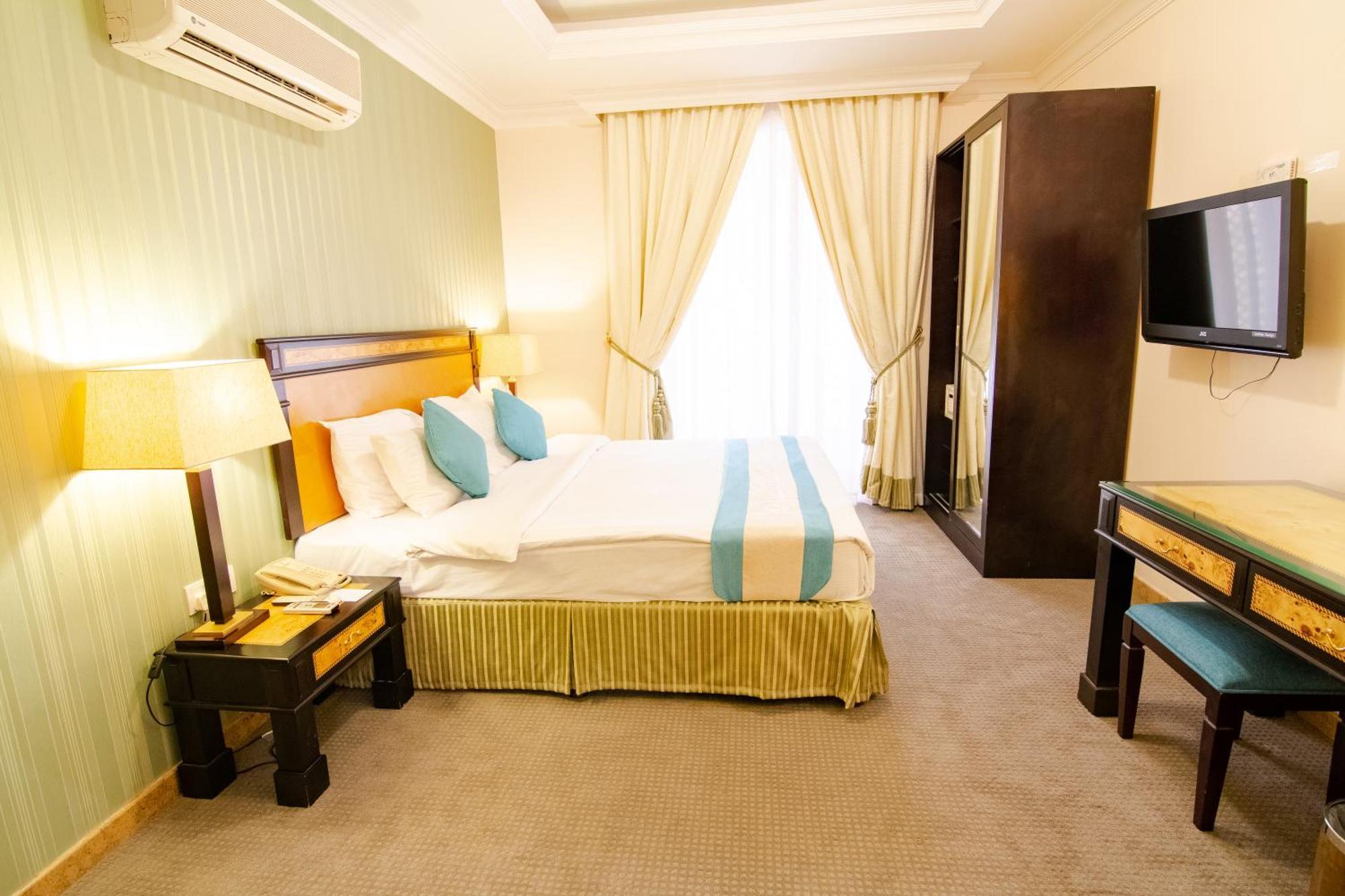 Garden Hotel Muscat By Royal Titan Group Exteriör bild