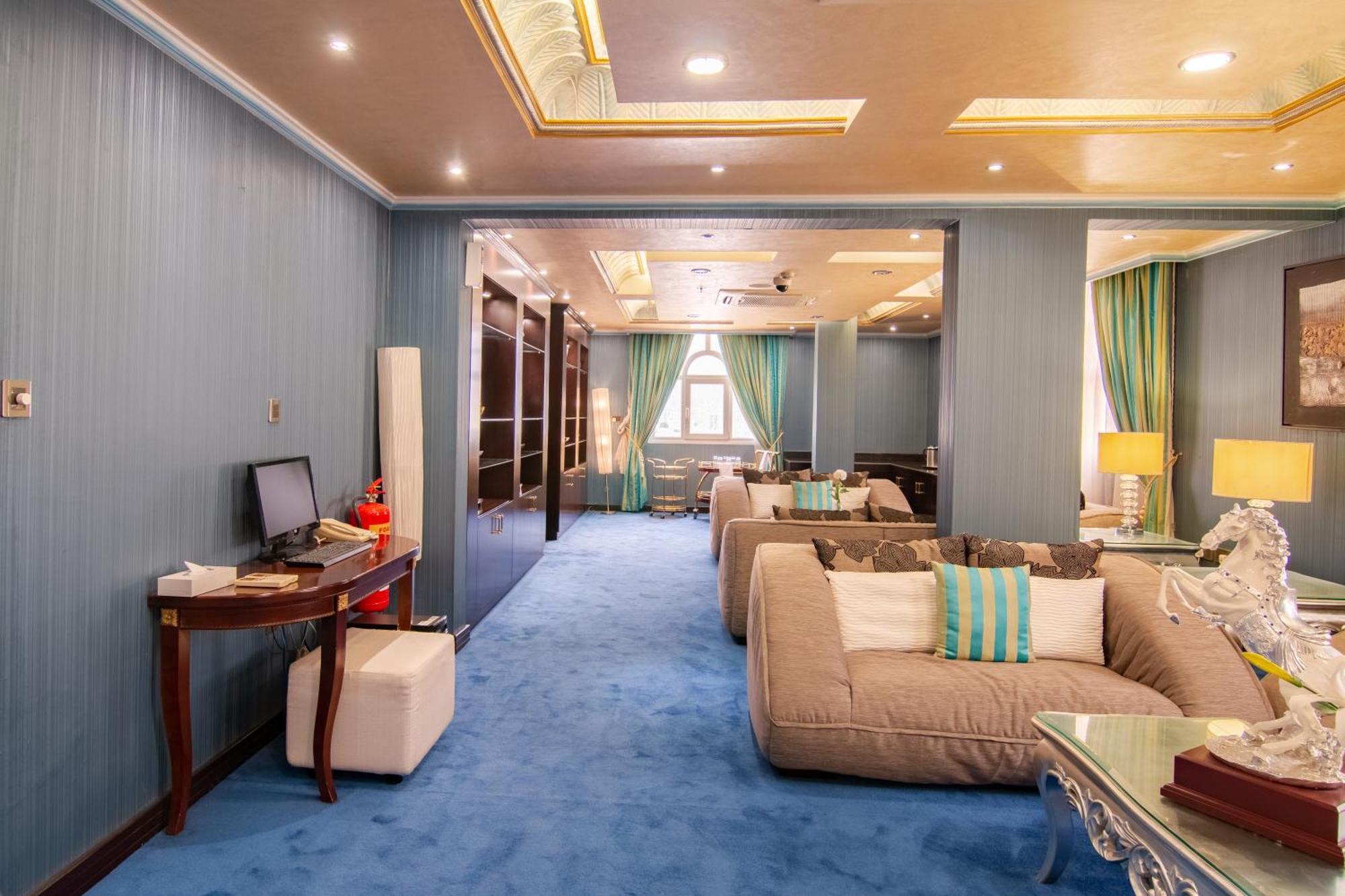 Garden Hotel Muscat By Royal Titan Group Exteriör bild
