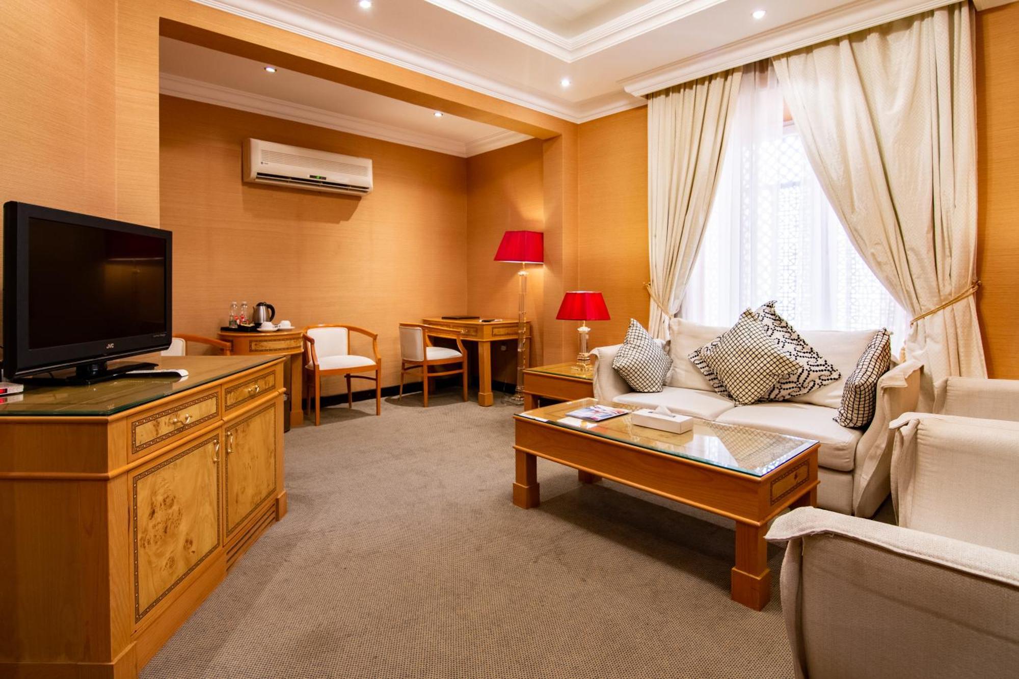 Garden Hotel Muscat By Royal Titan Group Exteriör bild