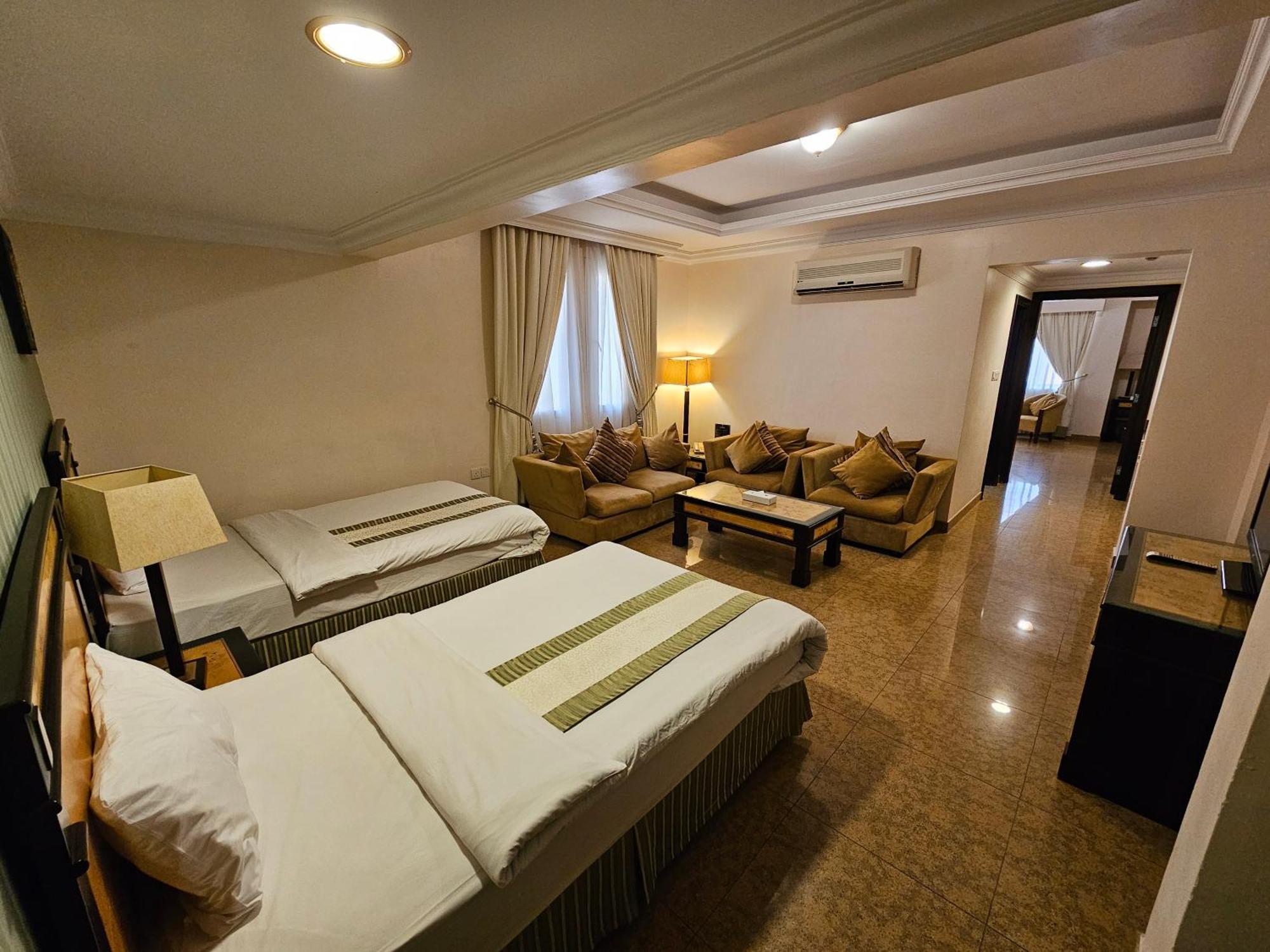 Garden Hotel Muscat By Royal Titan Group Exteriör bild